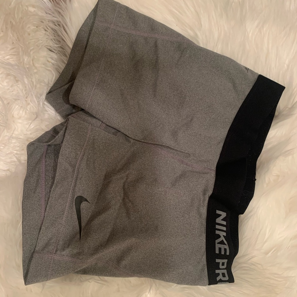 Nike Pro short (grey)